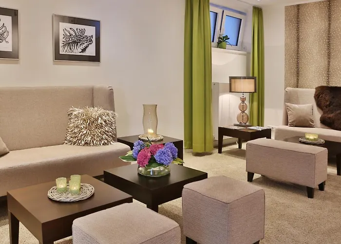 מלון Rodelhaus 3*