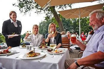 מלון Rodelhaus 3*